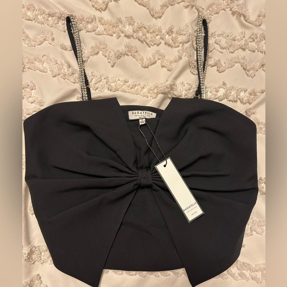 NWT BAGATELLE Rhinestone Strap Crop Giant Bow Top - Sz 6